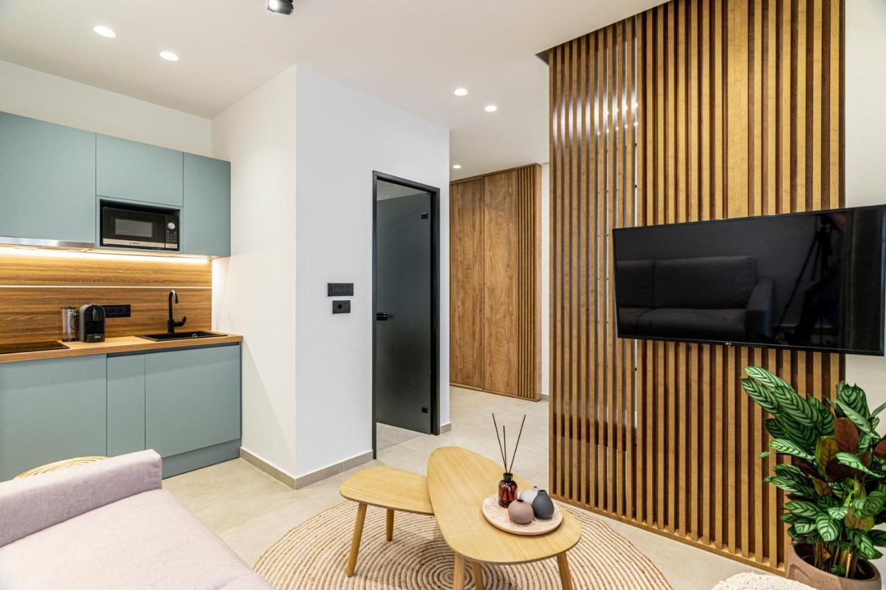 Clic - Comfort Luxury In City Of יואנינה מראה חיצוני תמונה