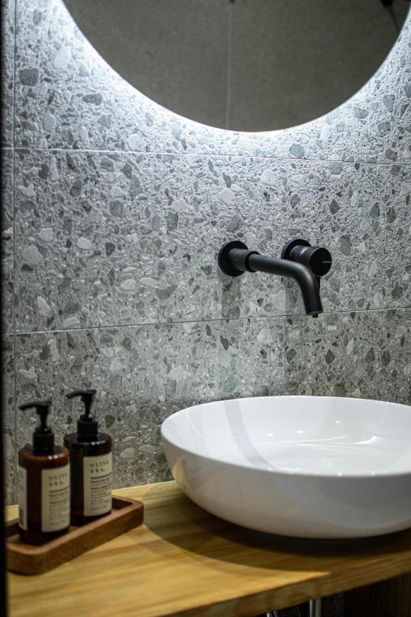 Clic - Comfort Luxury In City Of יואנינה מראה חיצוני תמונה